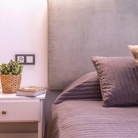 -Malagasunapts- Rooftop Pool & Free Parking Exterior foto