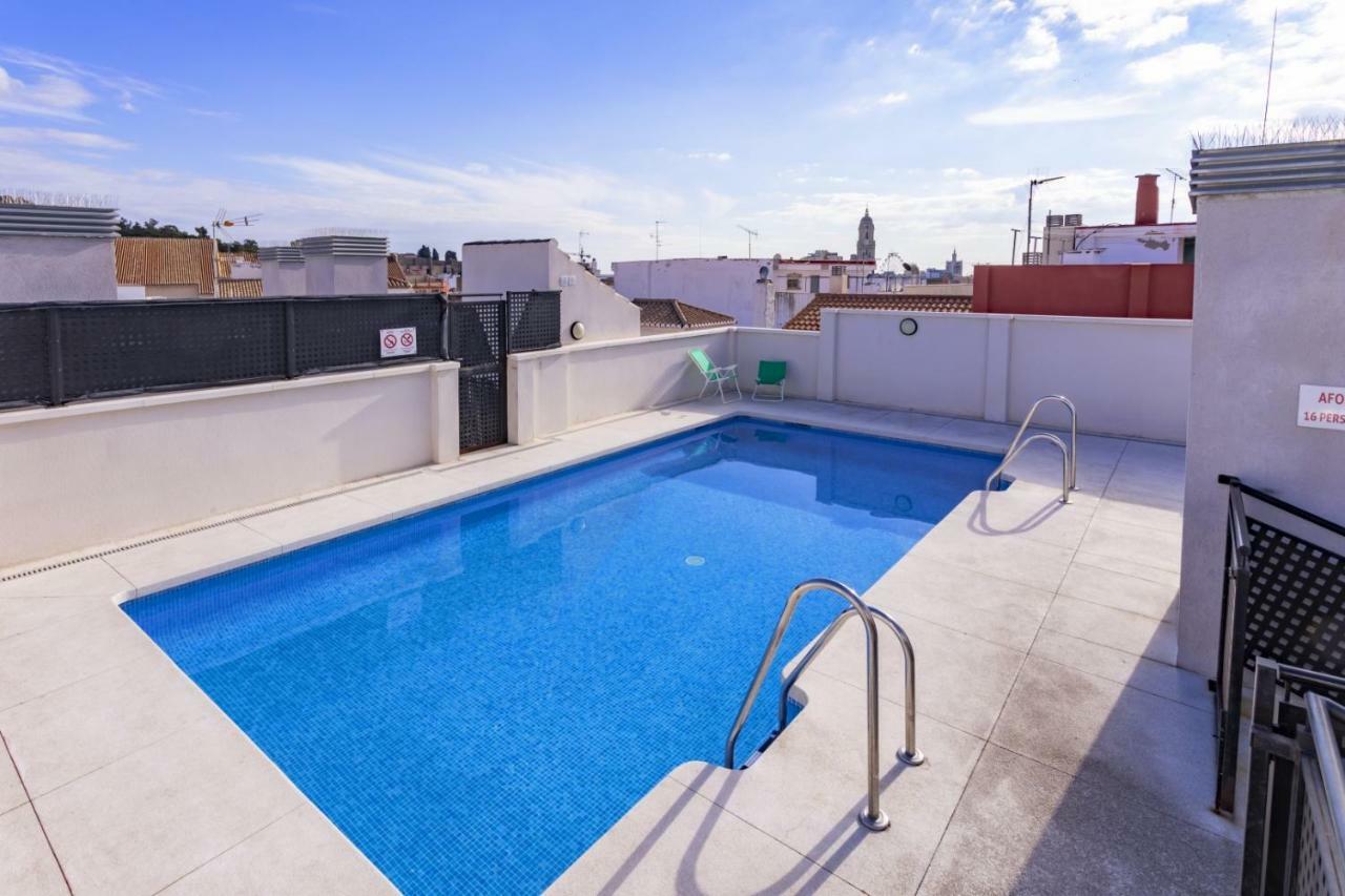 -malagasunapts- Rooftop Pool & Free Parking Apartament *