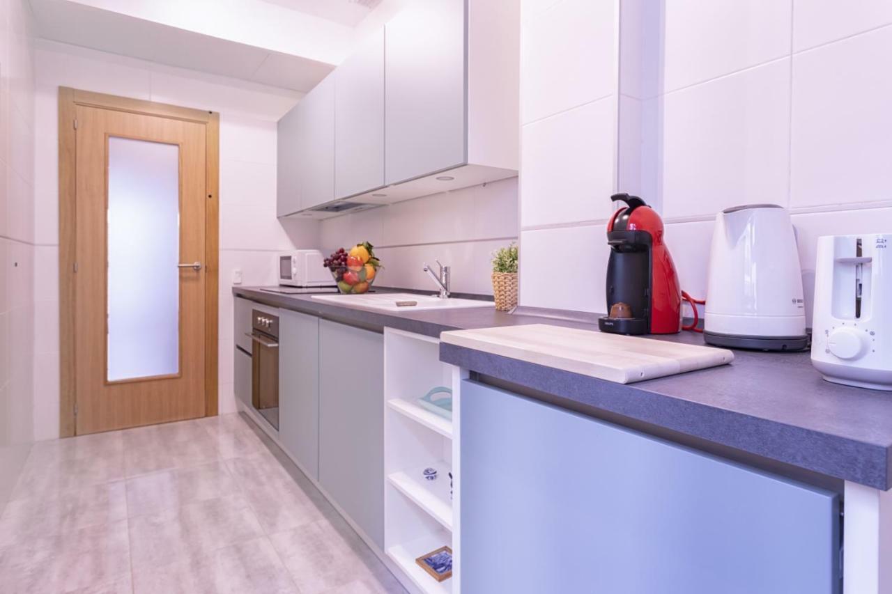 -malagasunapts- Rooftop Pool & Free Parking Apartament *